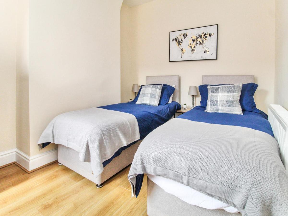 Centre House With Parking & Wifi By Amazing Spaces Relocations Ltd * Liverpool